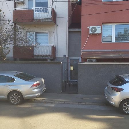 Apartamento Fenix Belgrado Habitación foto